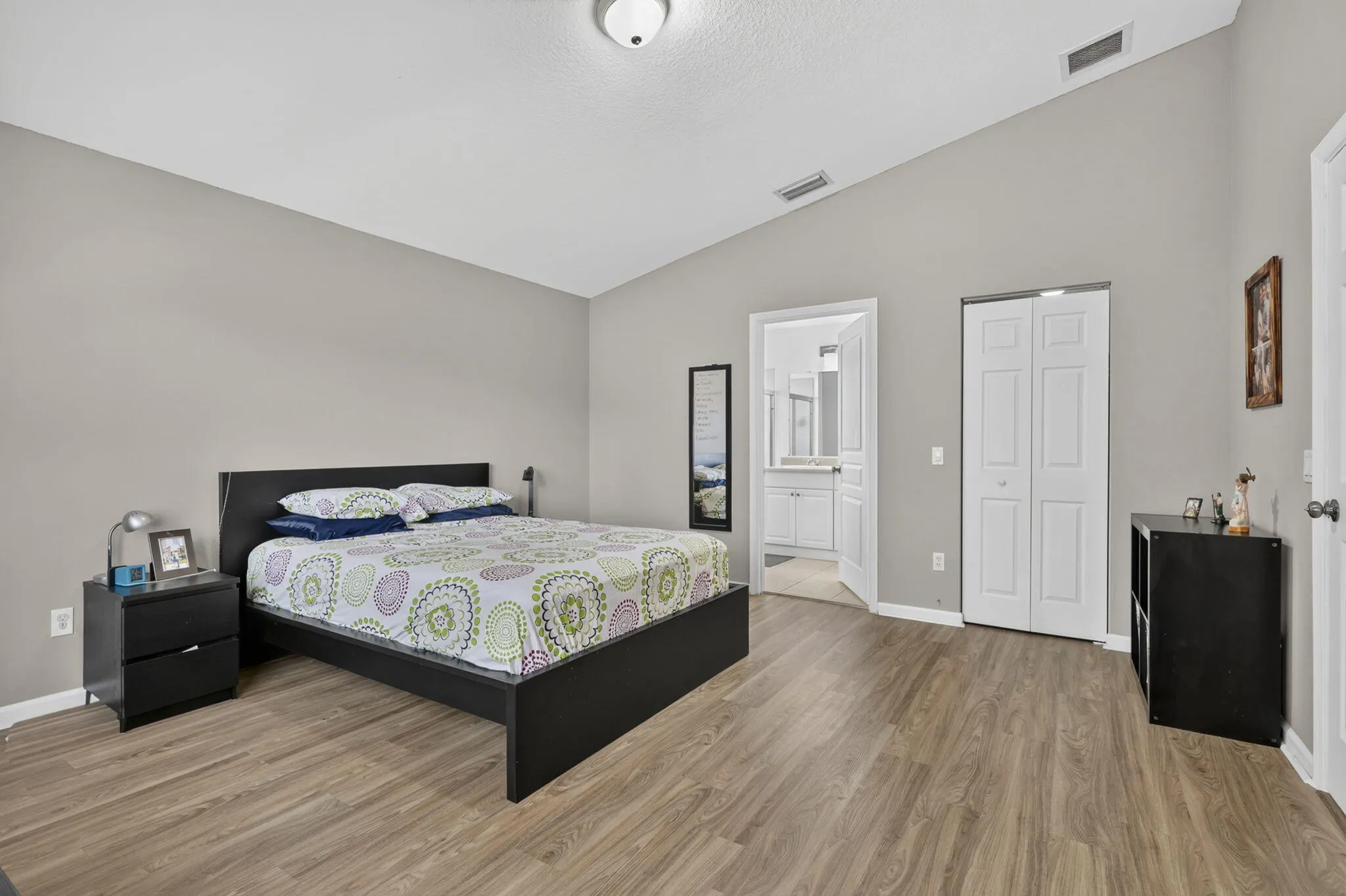 MASTER BEDROOM