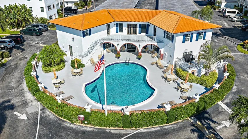 29 Yacht Club Dr 405-27