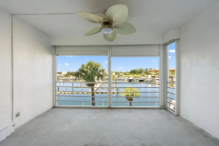 29 Yacht Club Dr 405-10