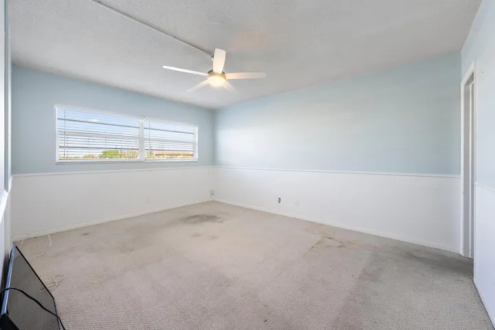 29 Yacht Club Dr 405-8