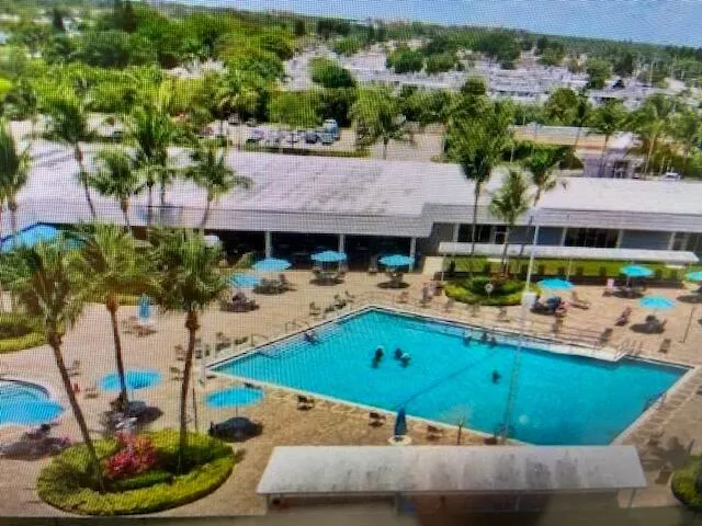 Monaco Pool