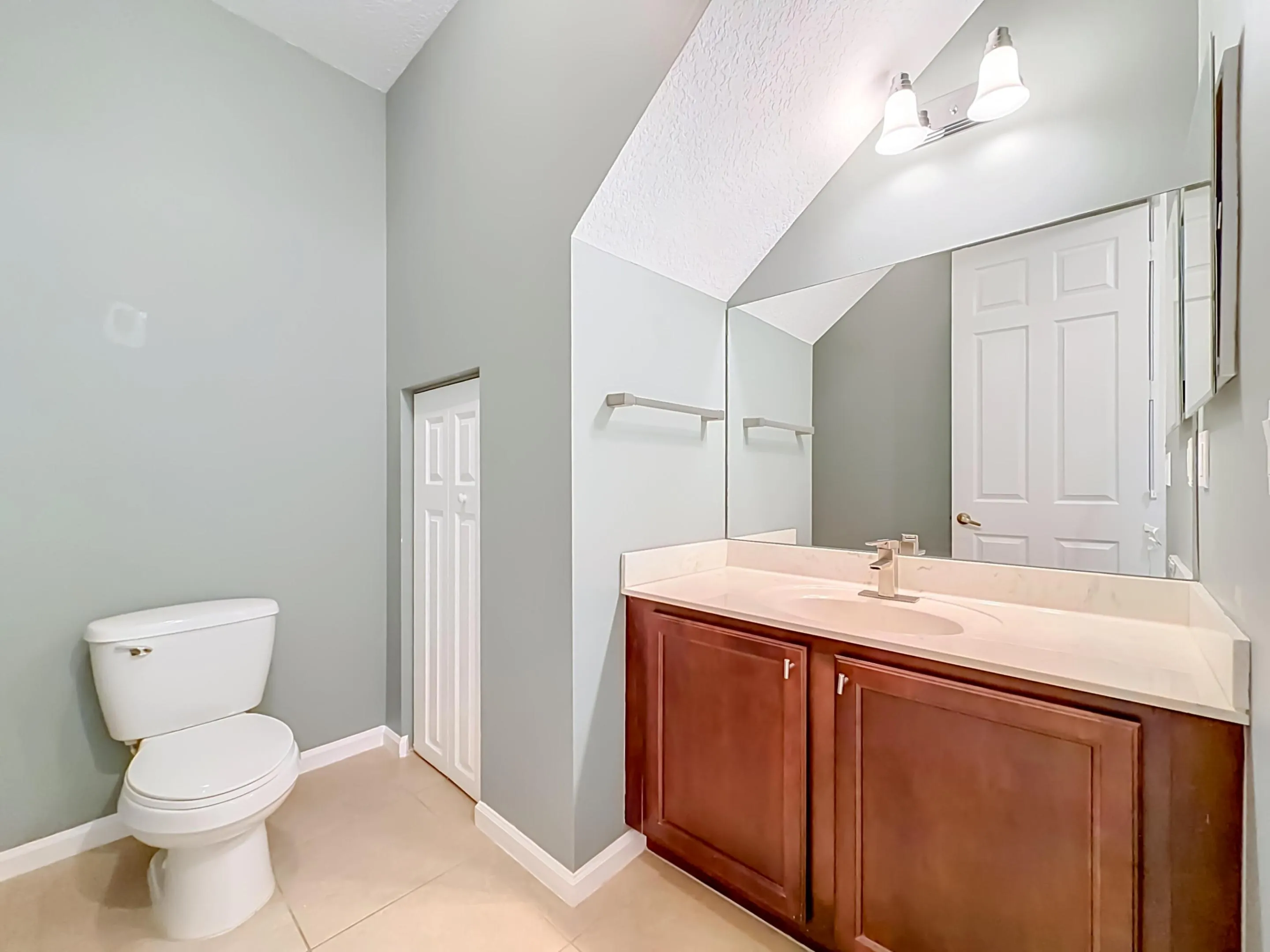 1st floor bathroom