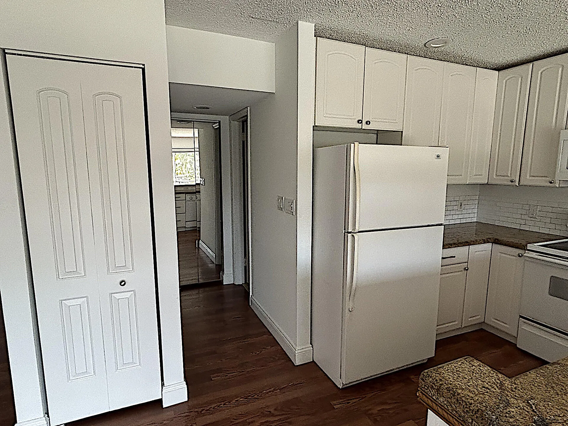 Kitchen/ Hallway