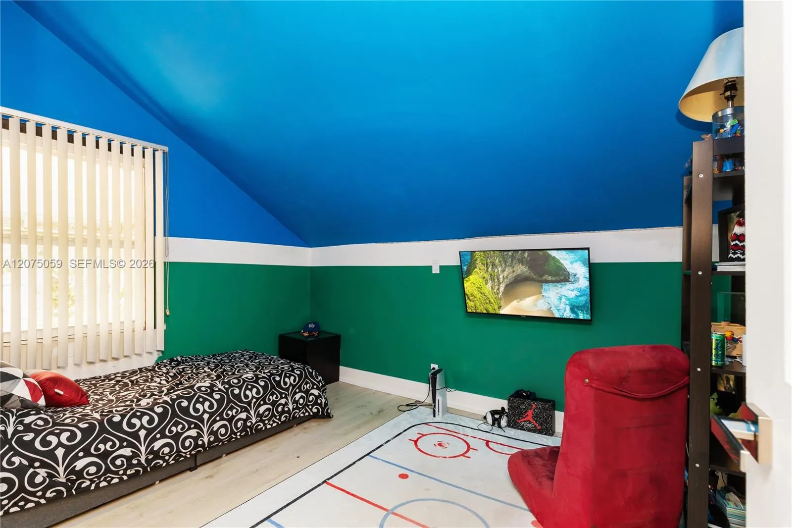 Property photo 28