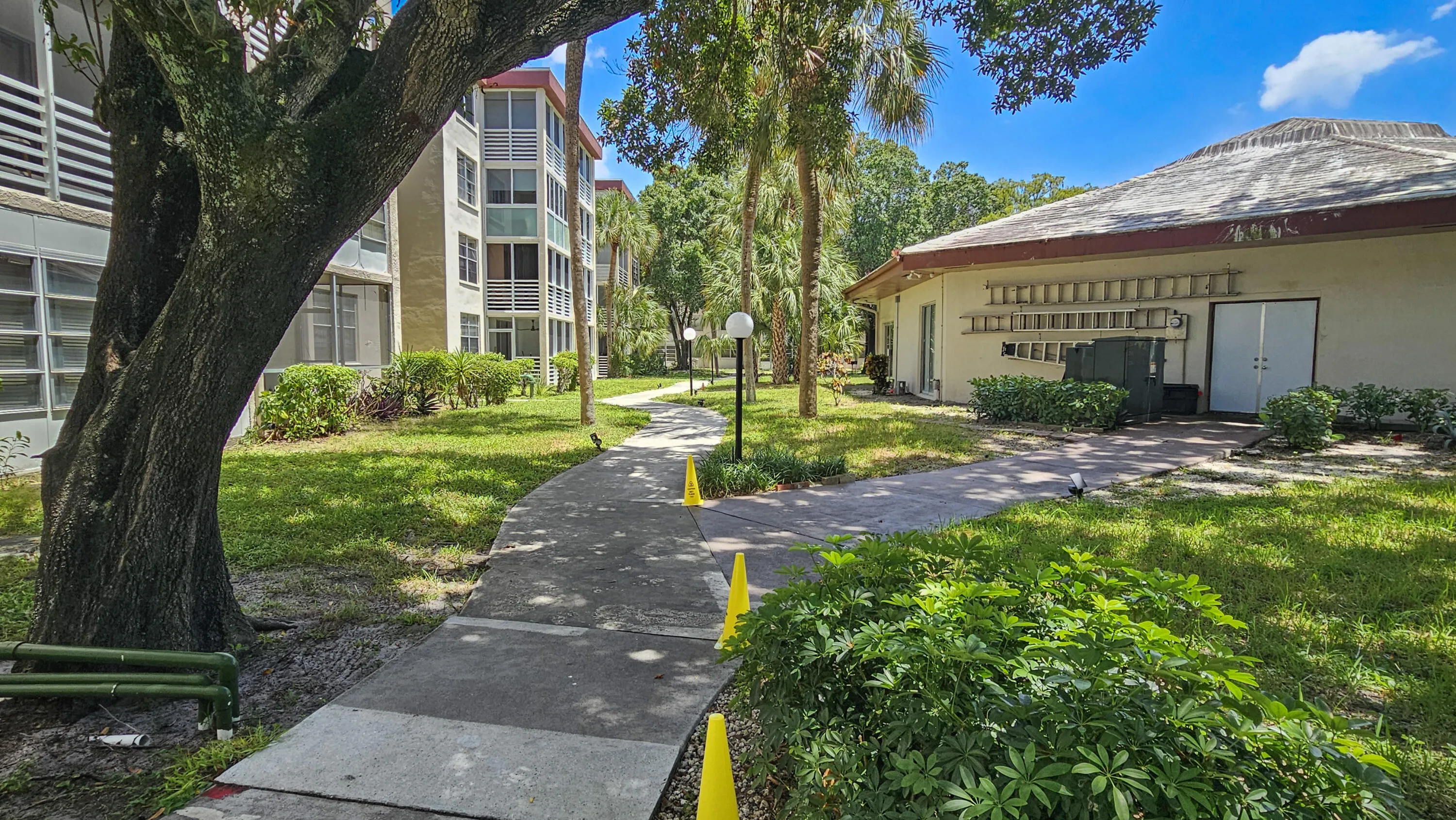 Final Pics_2650 NW 49th Ave # 318_056