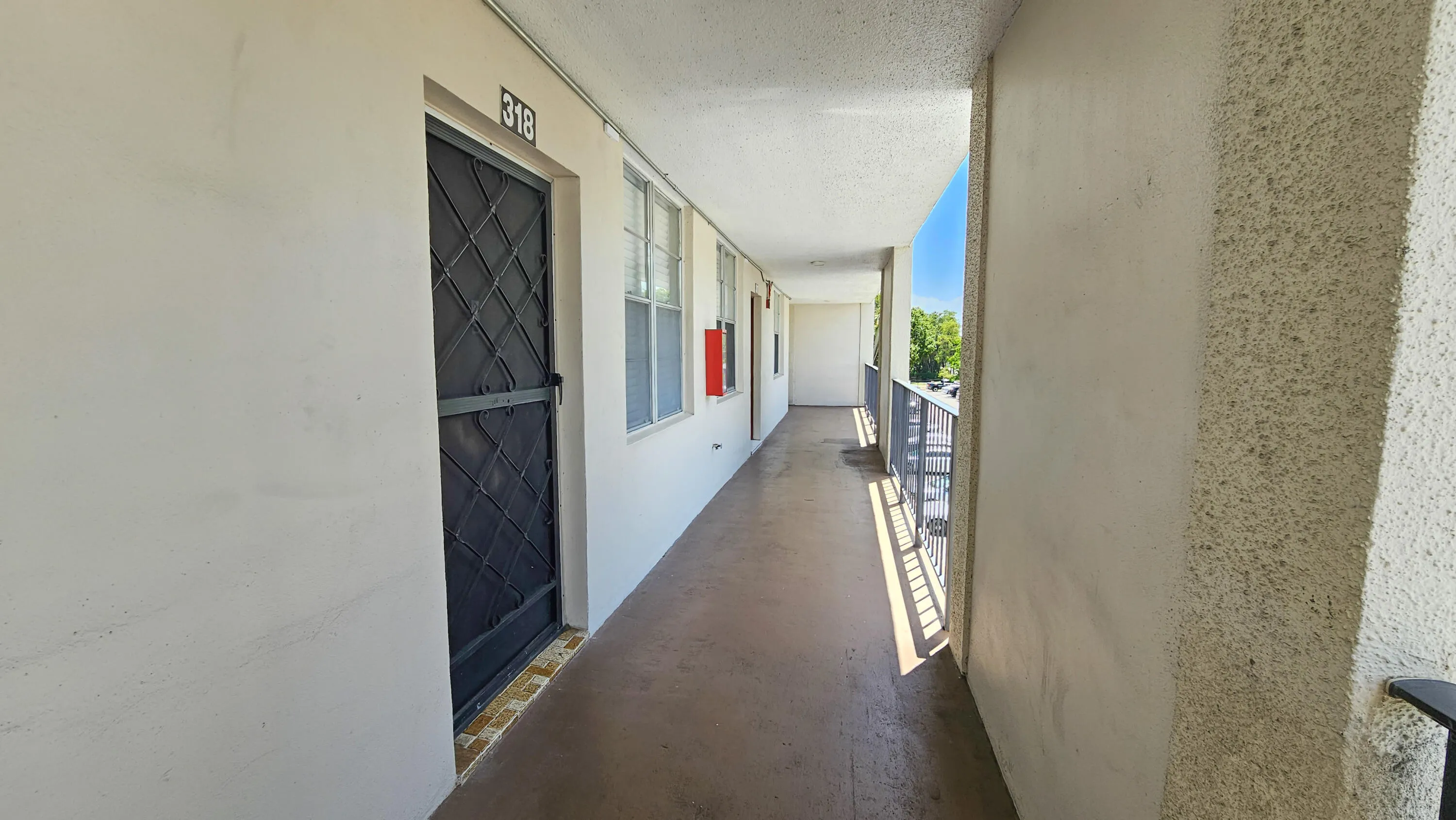 Final Pics_2650 NW 49th Ave # 318_005