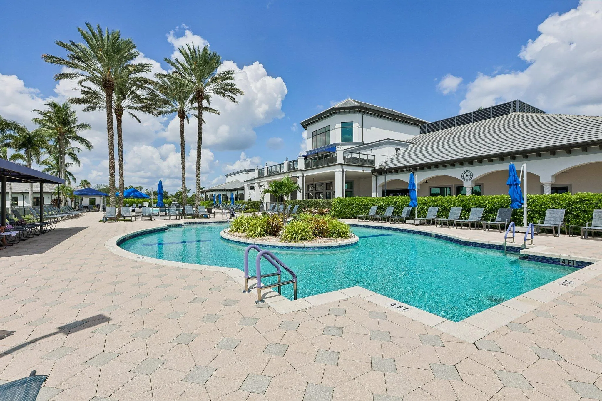 50-web-or-mls-Logia Cir-2008-909