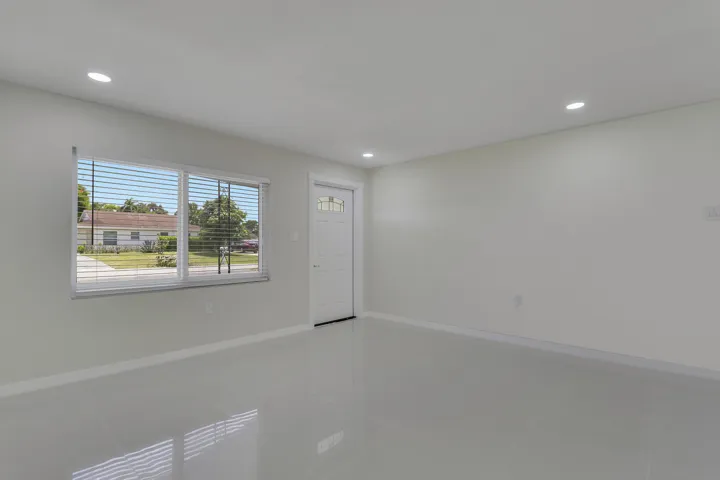 House 3-10