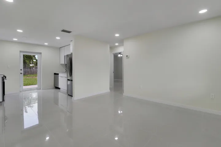 House 3-8