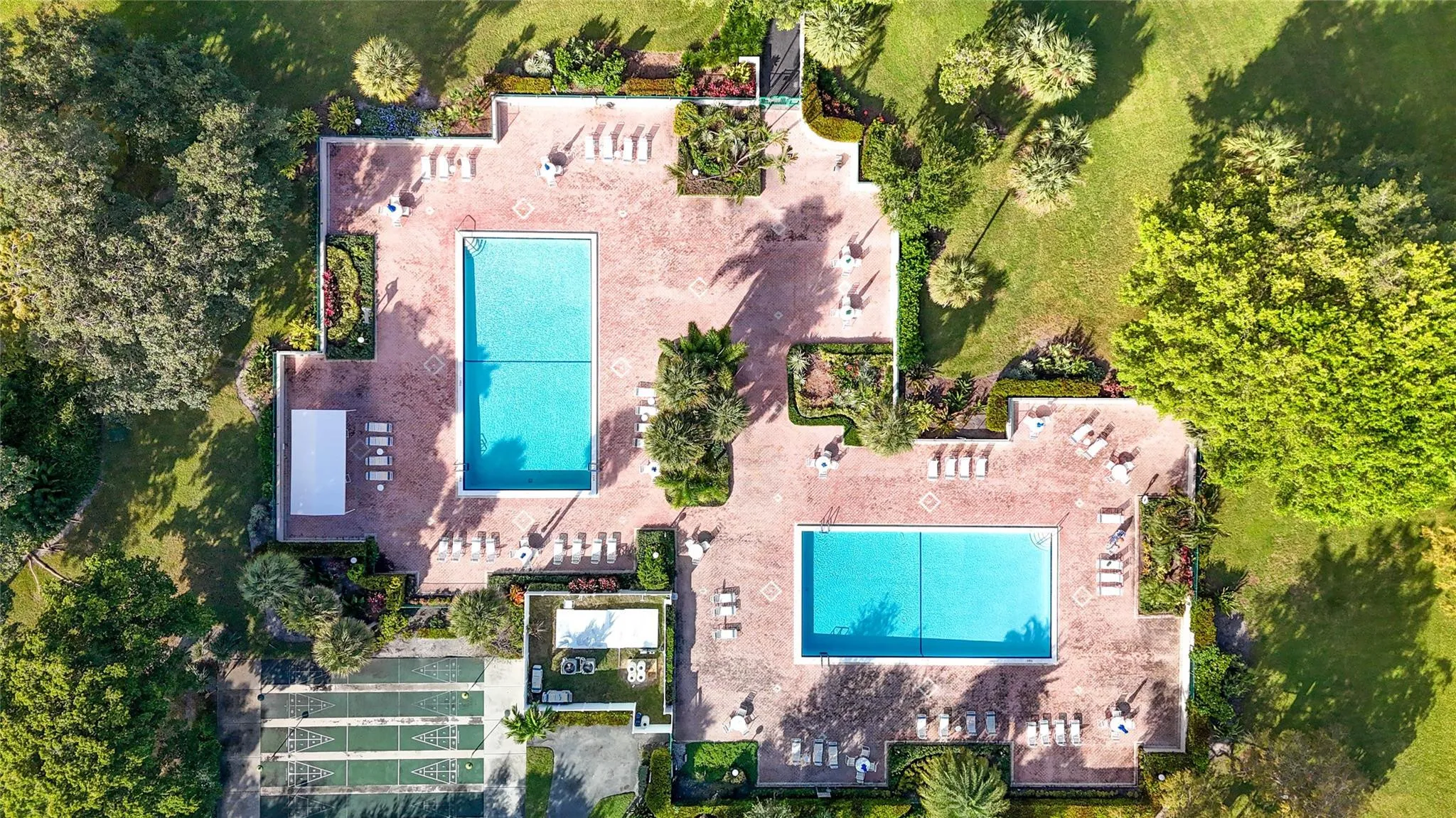 2 Pools