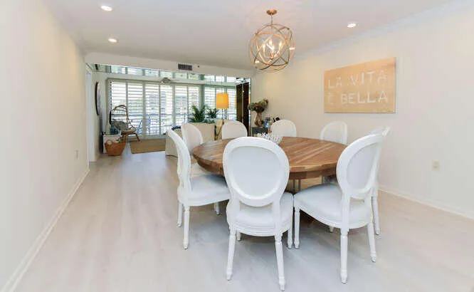2301 Marina Isle Way Apt 203-small-013-0