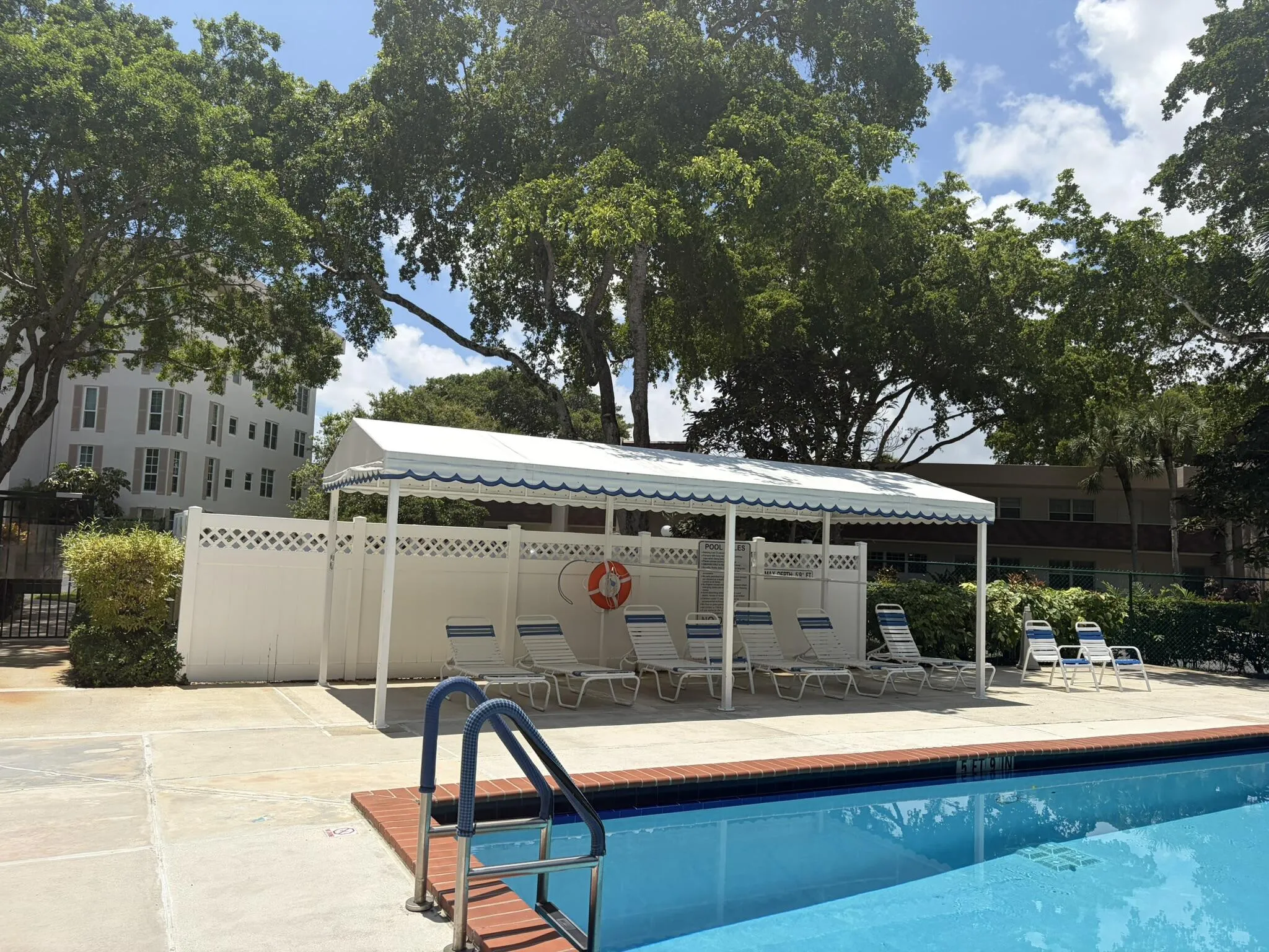 1of2 Rec areas exclusive to Oaks Clubhouse Dr.