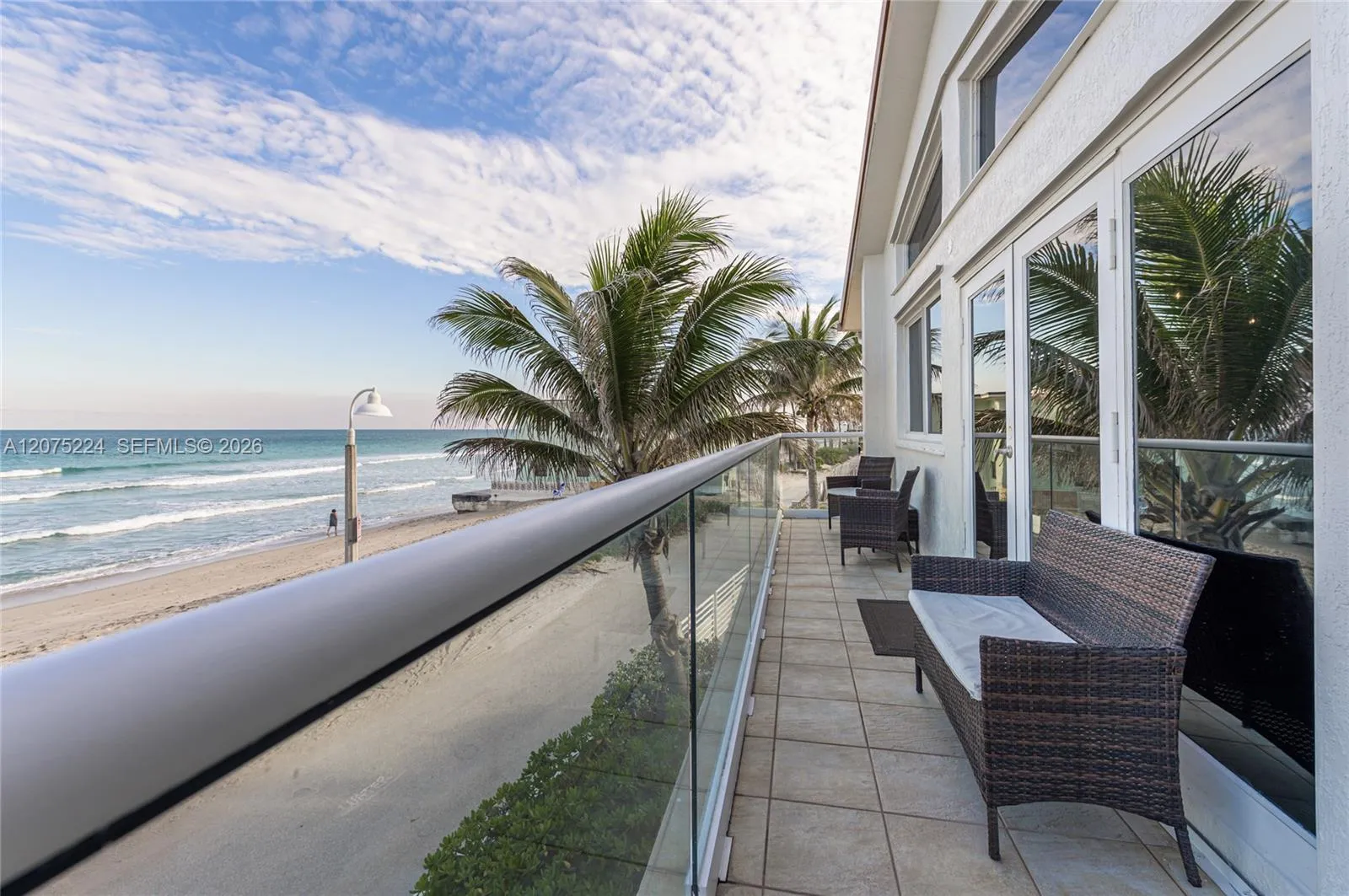 Wraparound Open Terrace