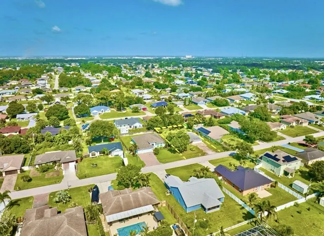 AERIAL perspective of approx property size.