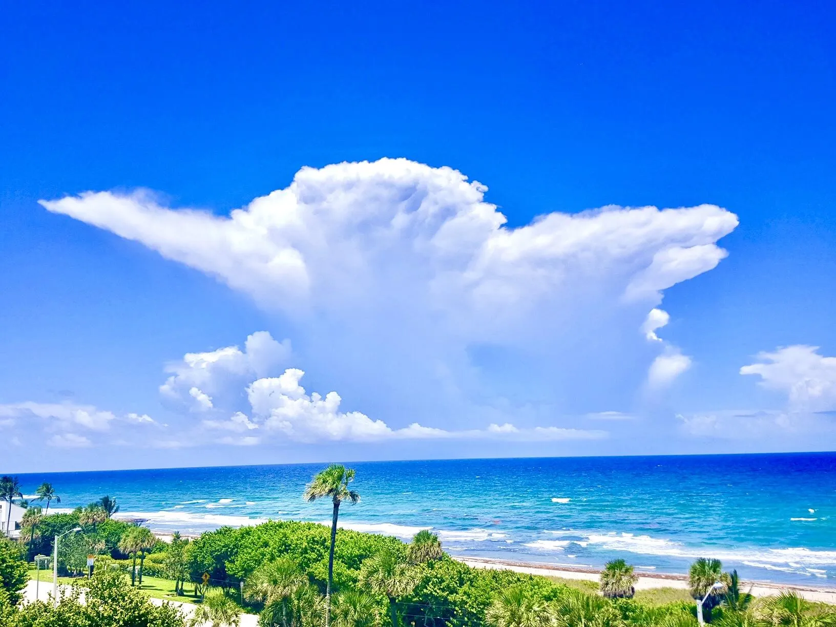 ATTENDED PRISTINE, PRIVATE BEACHES