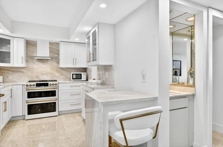 OPEN GOURMET KITCHEN
