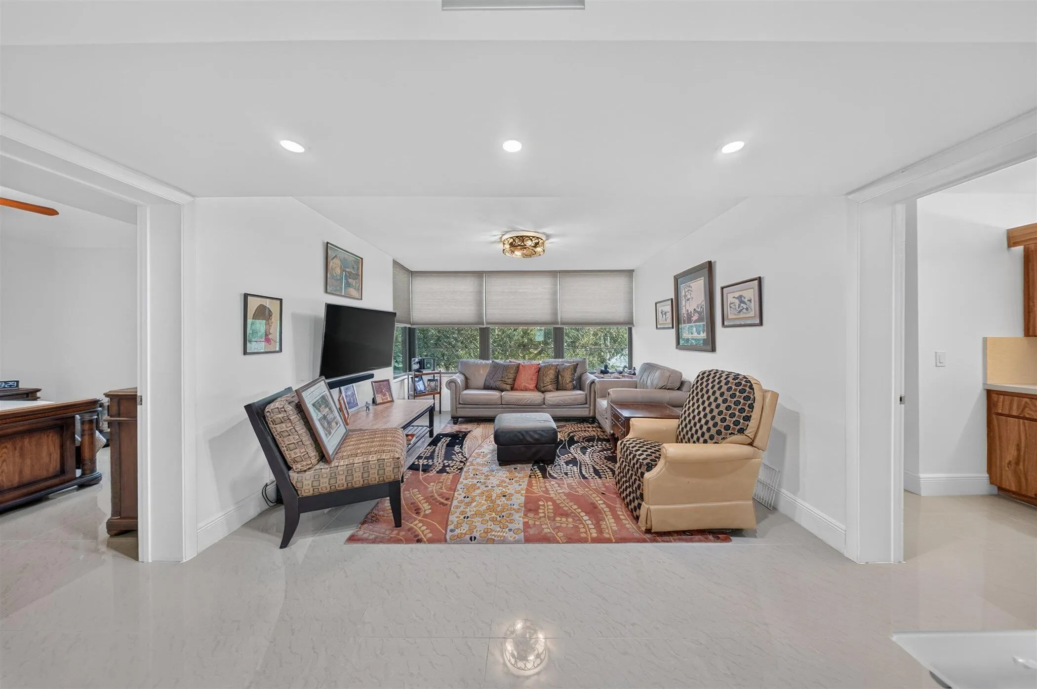 09-1719-WHITEHALL-Drive-#303-Davie-FL-33