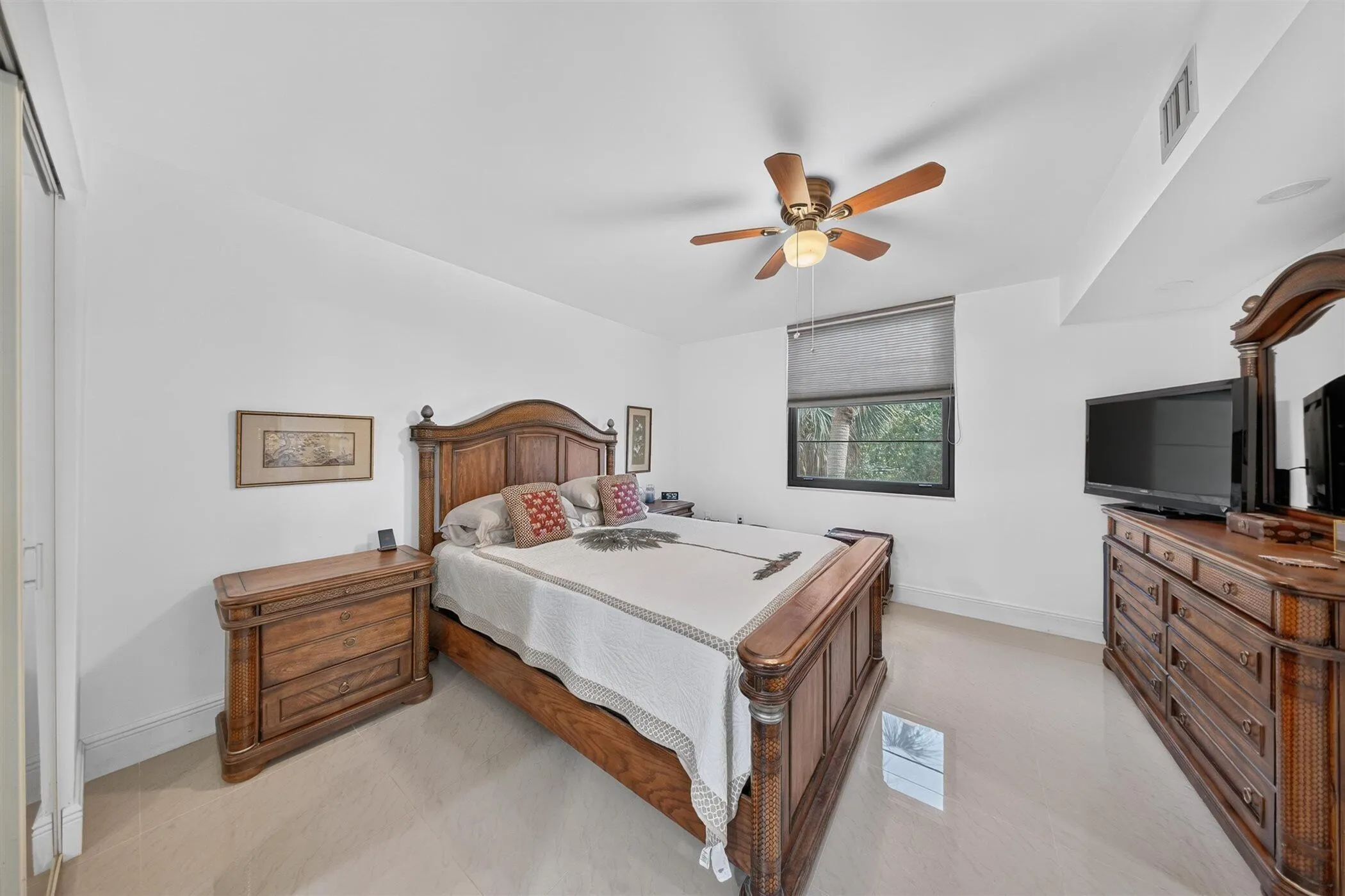 18-1719-WHITEHALL-Drive-#303-Davie-FL-33