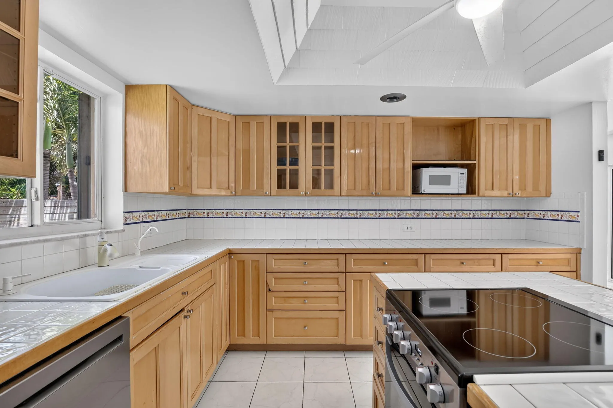 Kitchen 2