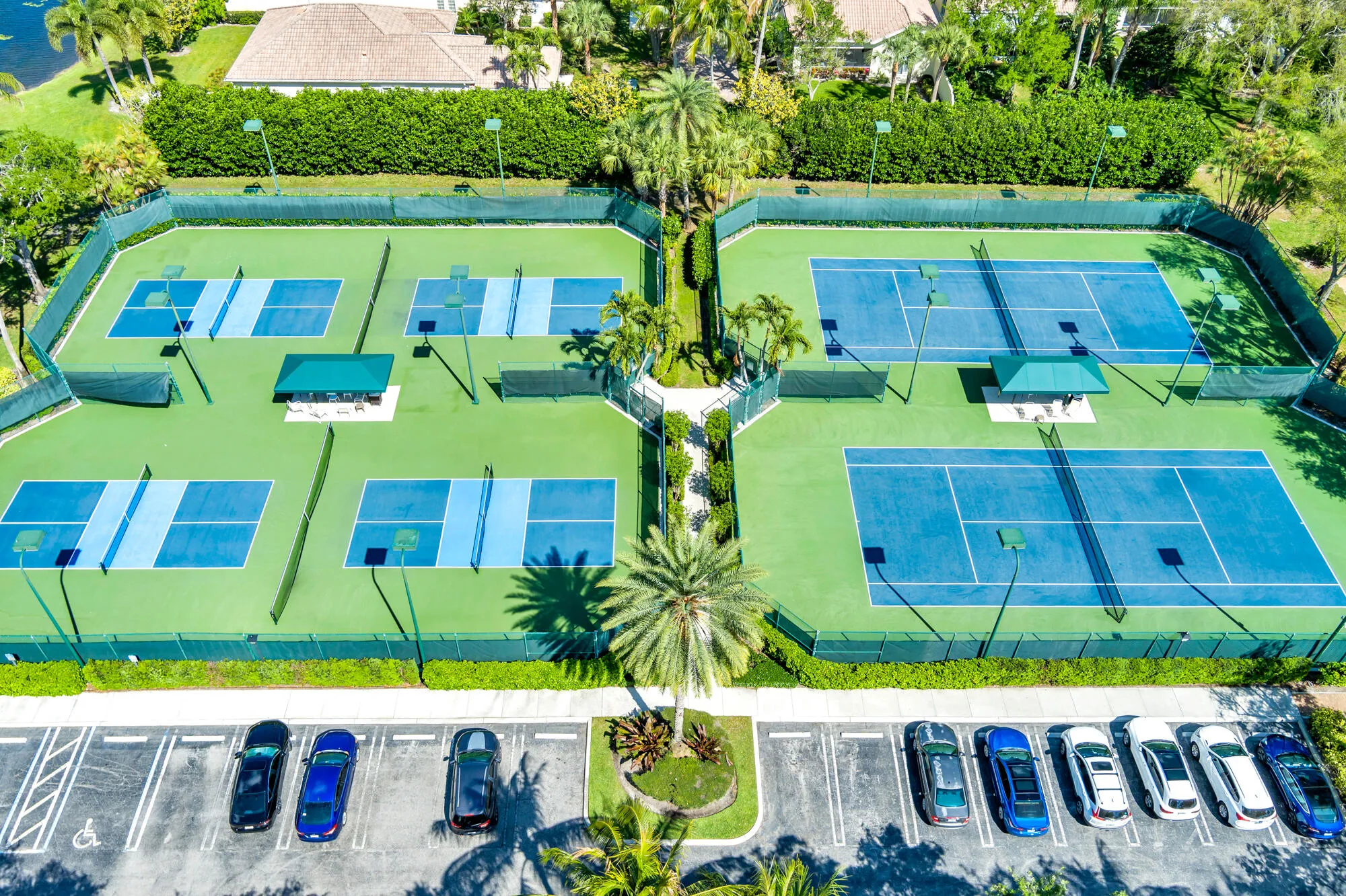 Tennis & Pickle ball courts