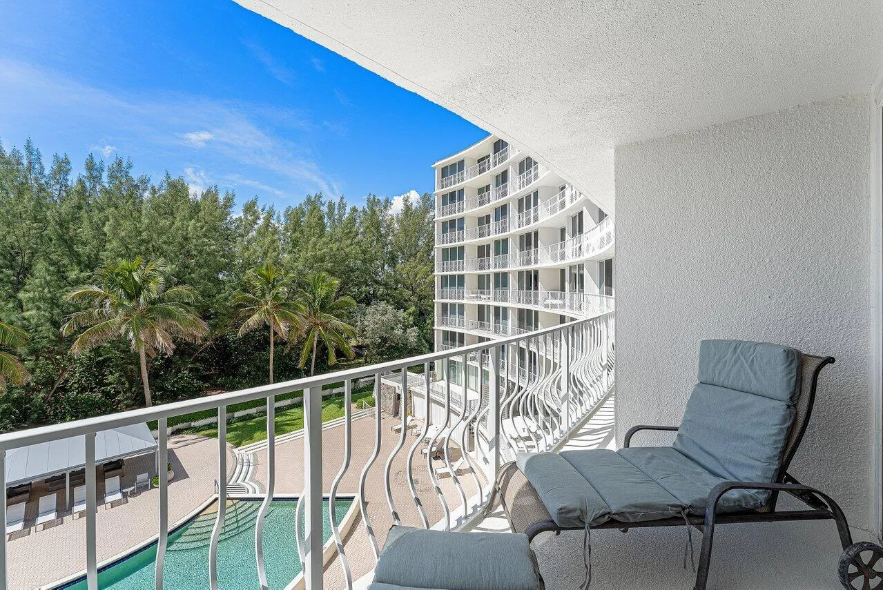 004-2774SouthOceanBoulevard-409-PalmBeac