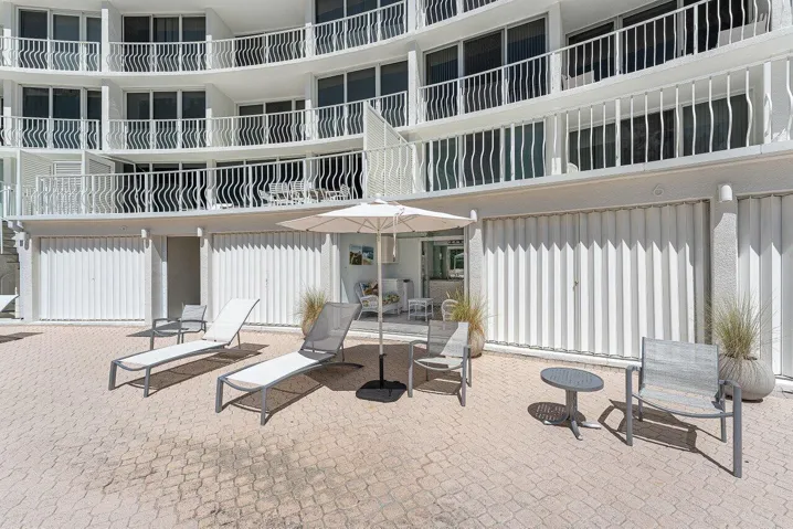 006-2774SouthOceanBoulevard-409-PalmBeac