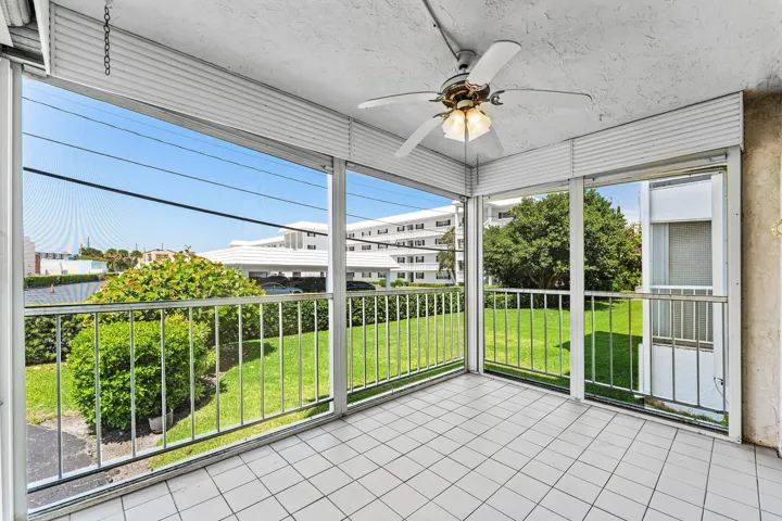 15 022-155YachtClubDrive-101-NorthPalmBe