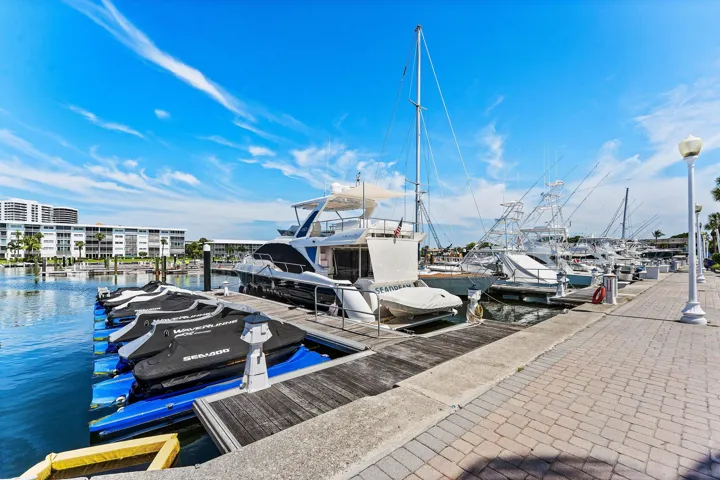 21 027-155YachtClubDrive-101-NorthPalmBe