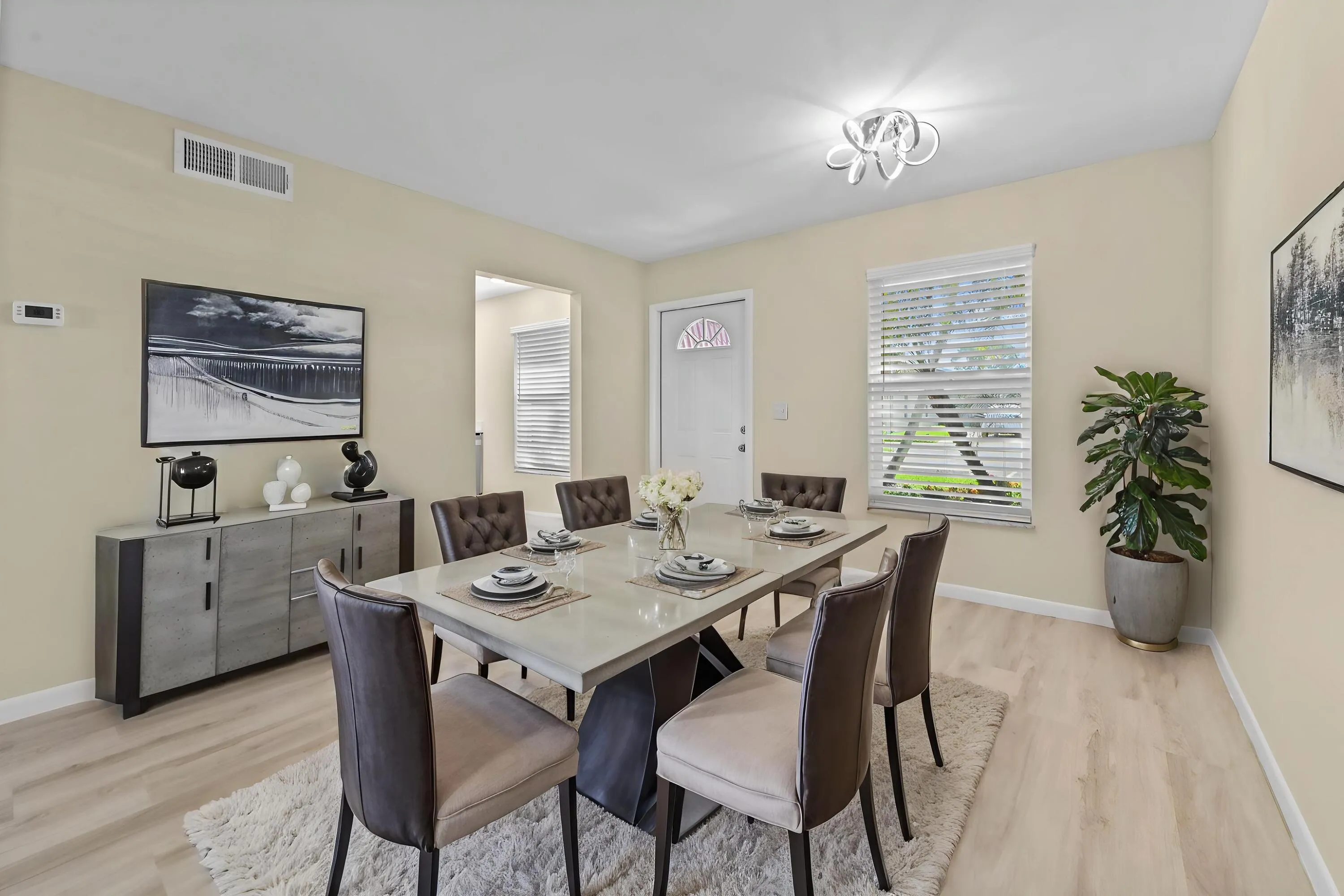 10-Dining-area-01_VS