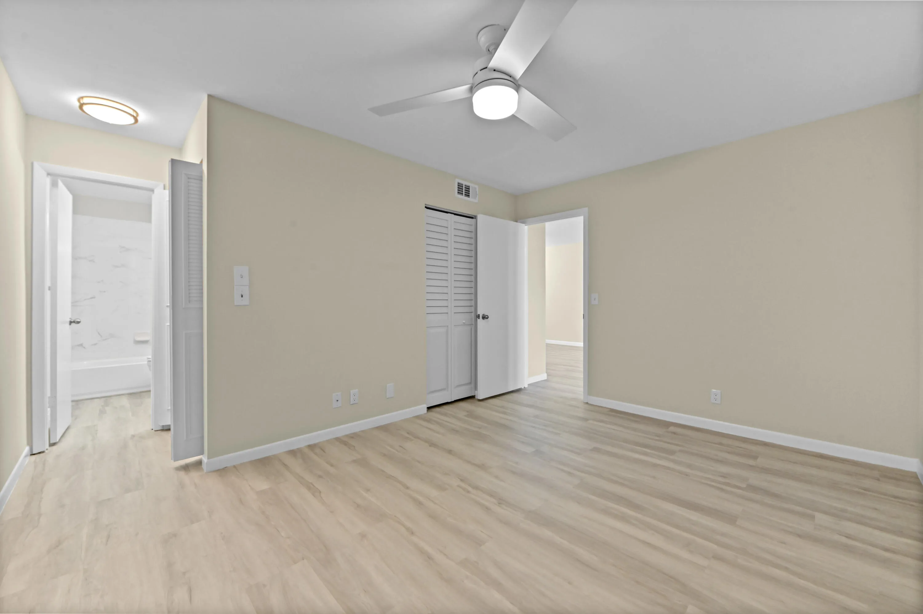 16 Bedroom 03