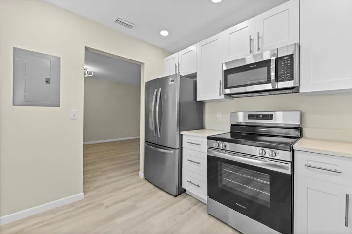 13 Kitchen 03