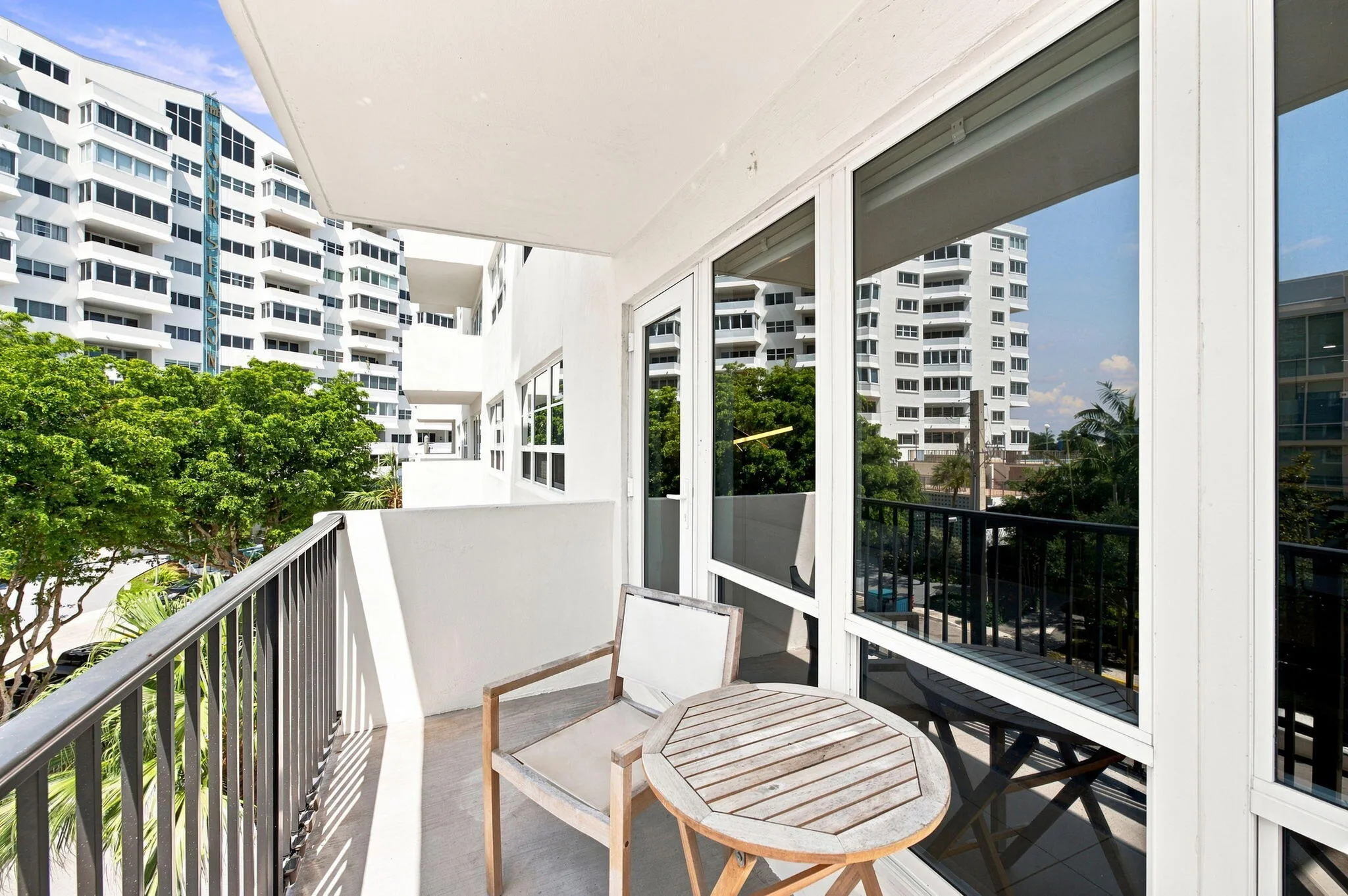 3-web-or-mls-340-sunset-dr-405