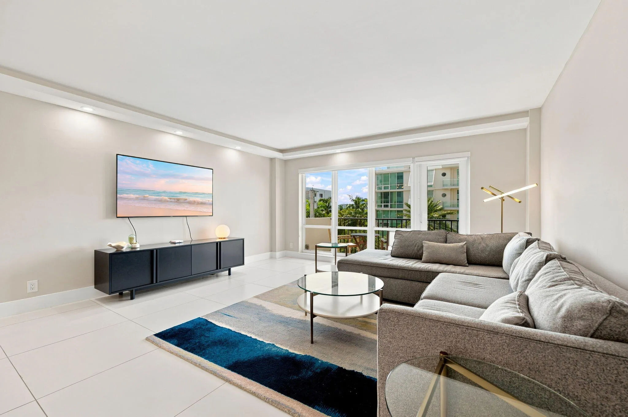 7-web-or-mls-340-sunset-dr-405