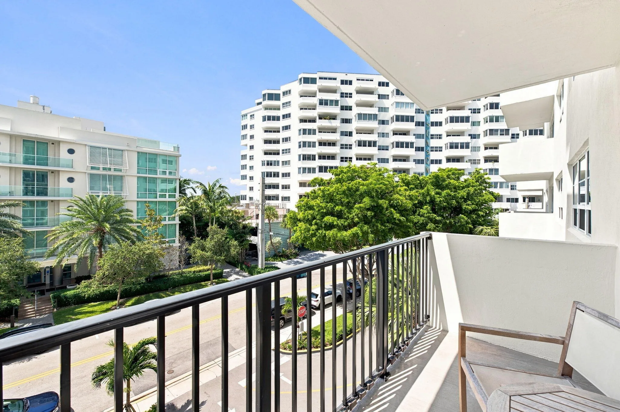 24-web-or-mls-340-sunset-dr-405