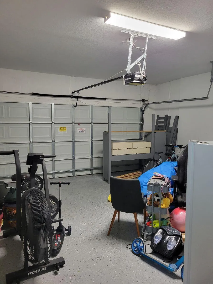 19771 RUGGED TRUNK GARAGE