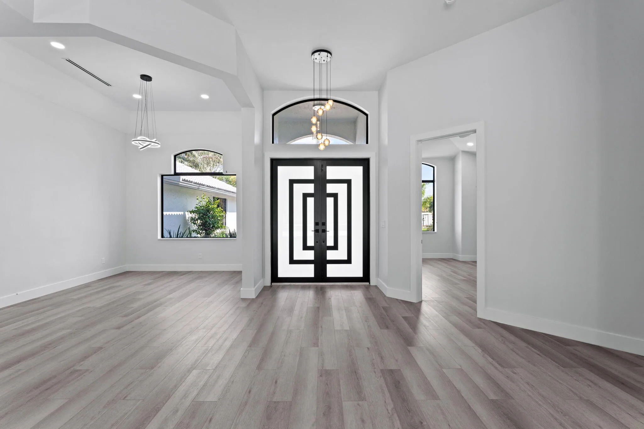 11-web-or-mls-A7405342