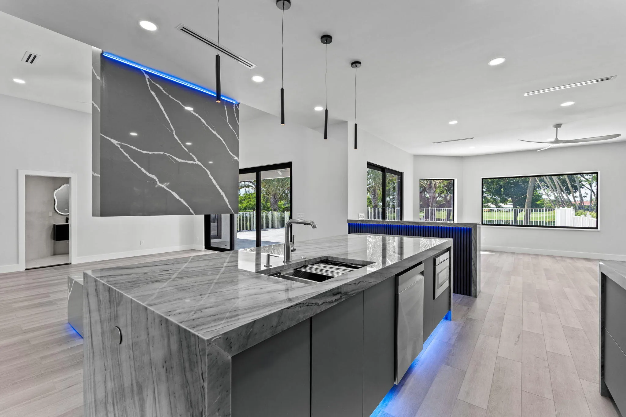 29-web-or-mls-A7405402