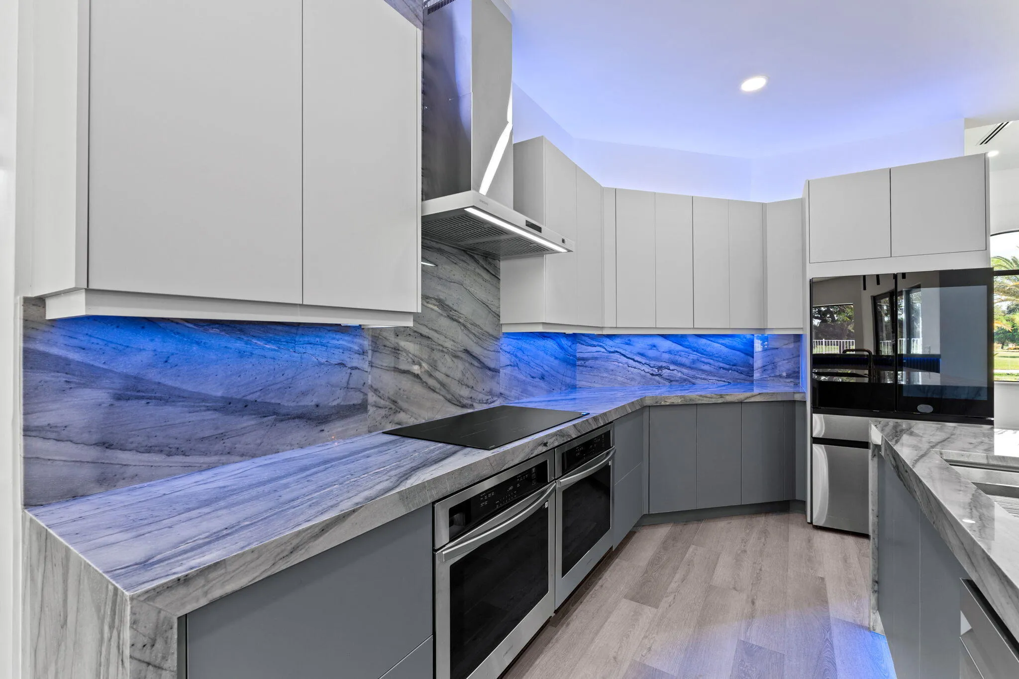27-web-or-mls-A7405393