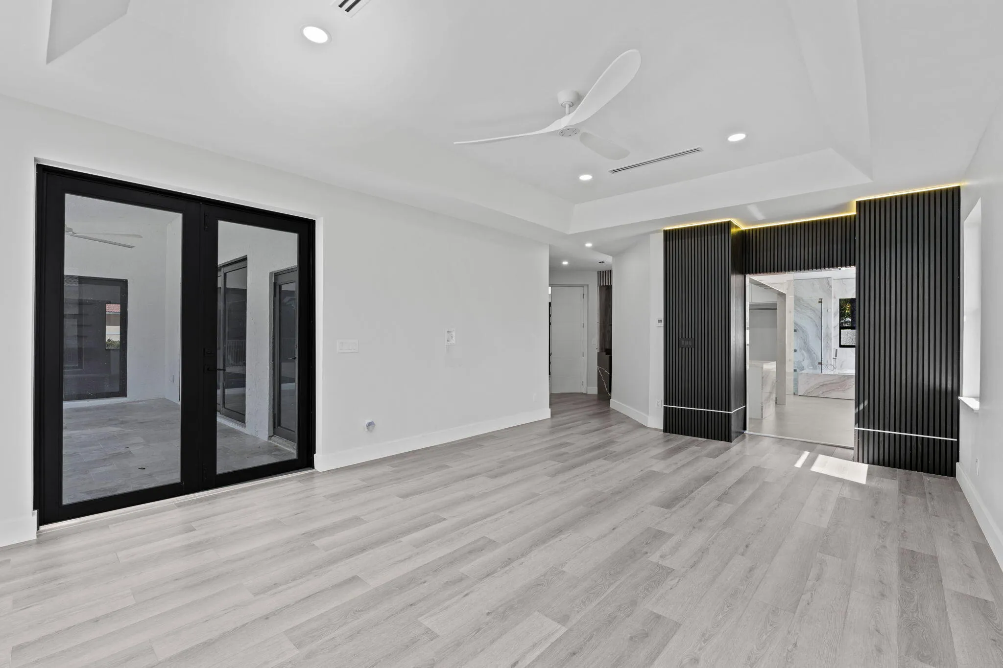 37-web-or-mls-A7405302