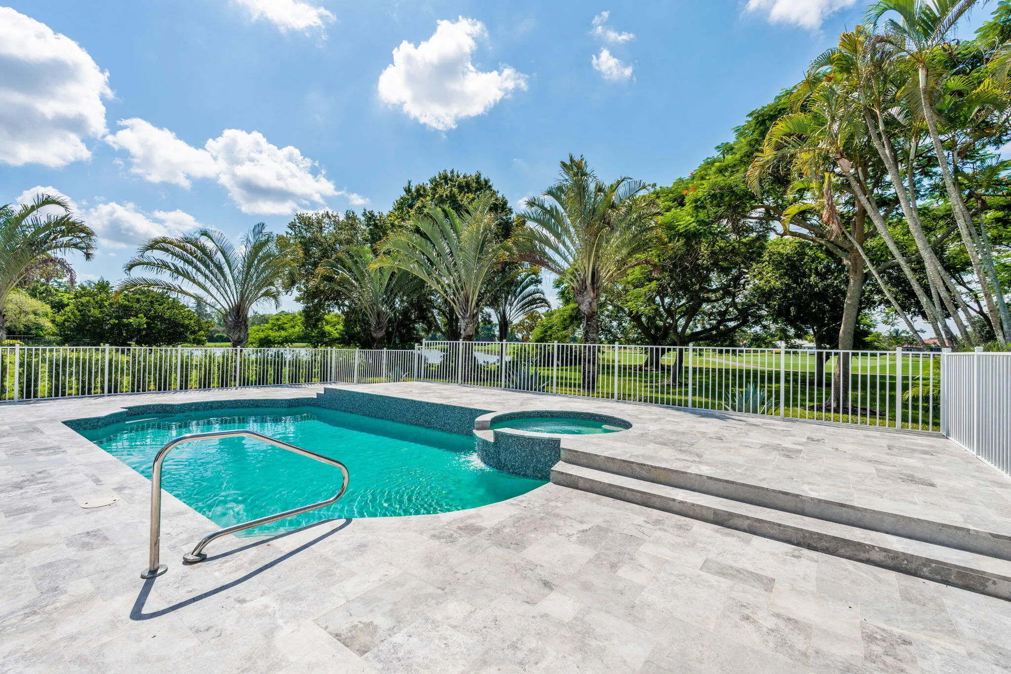 65-web-or-mls-A7405441