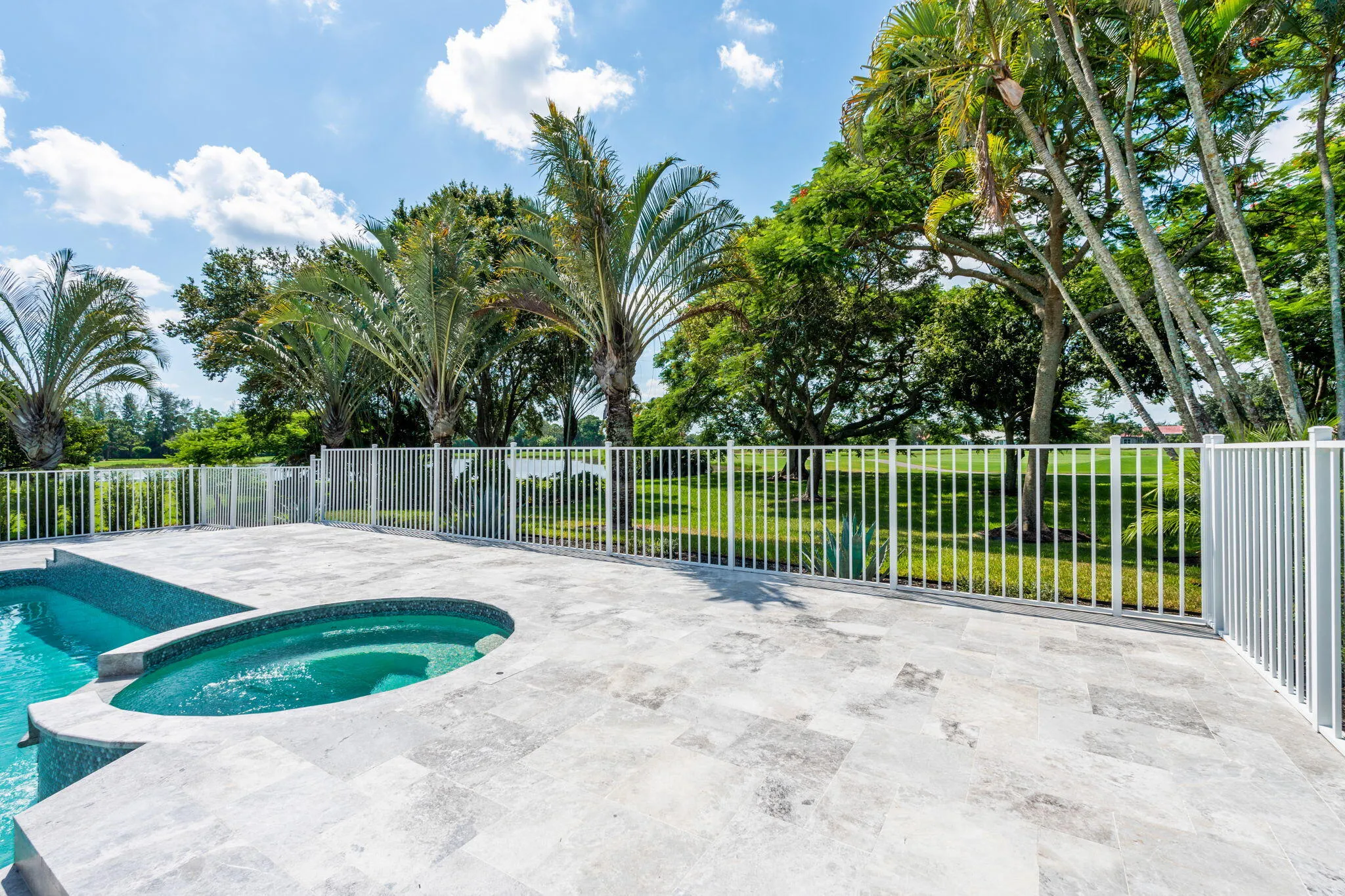 64-web-or-mls-A7405440