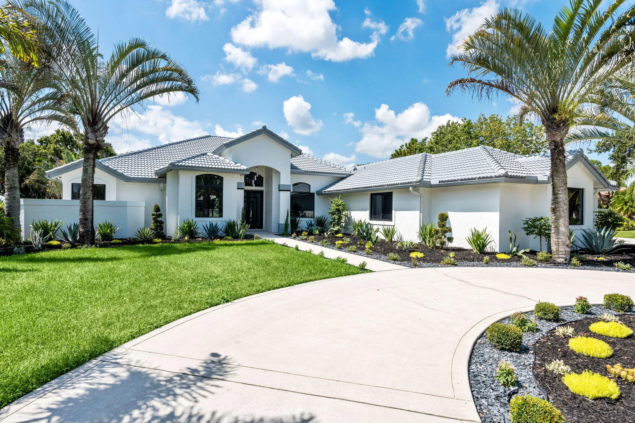 8-web-or-mls-A7405479