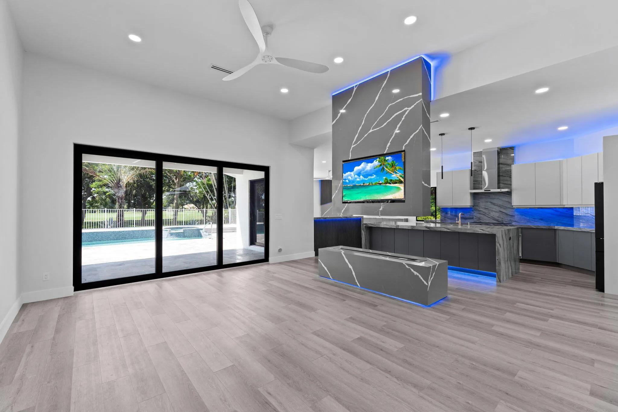 22-web-or-mls-A7405360