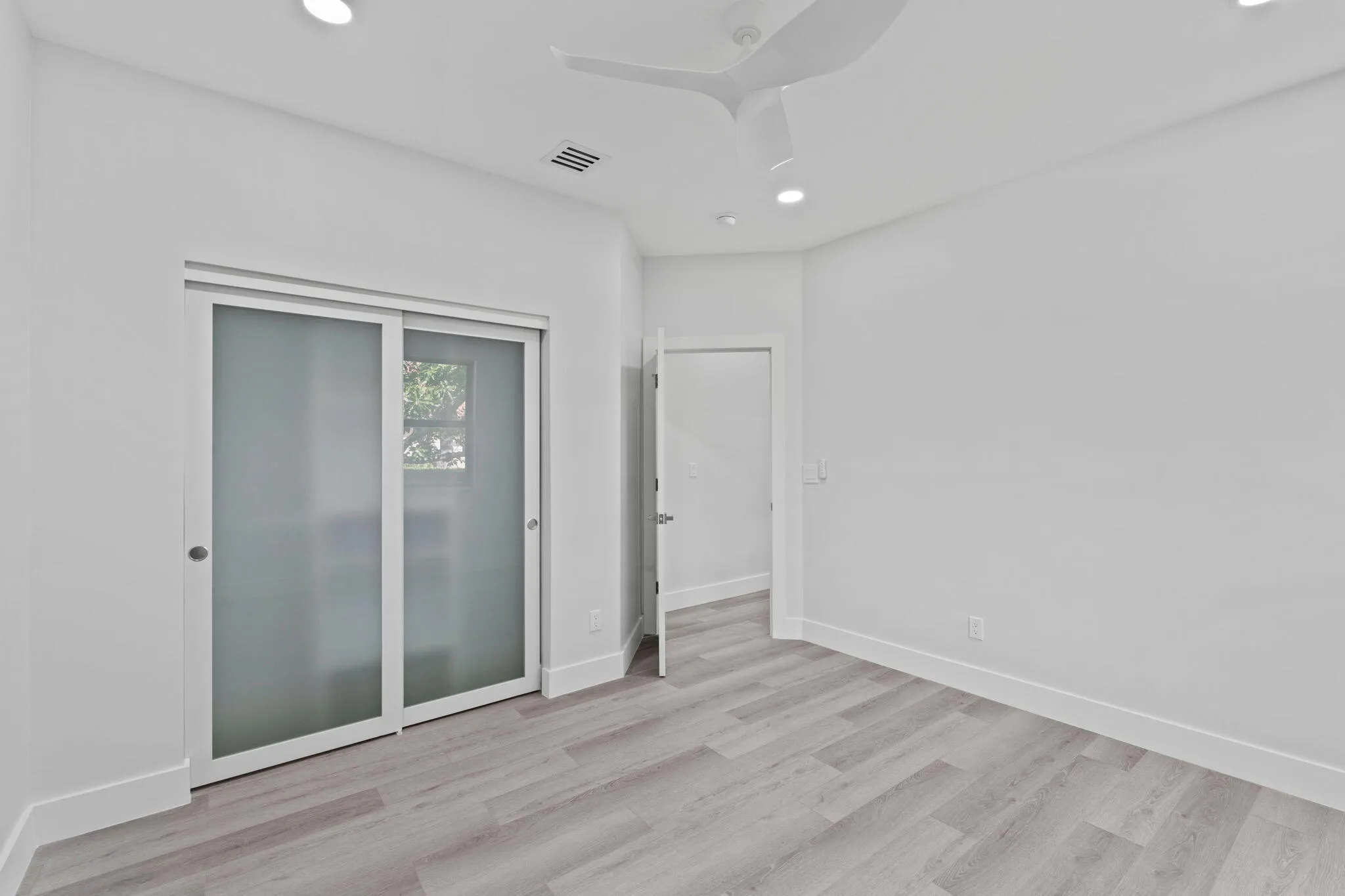 51-web-or-mls-A7405271