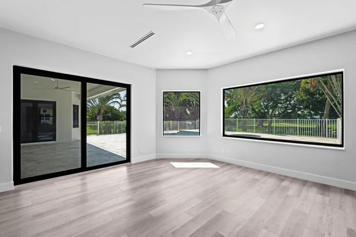 40-web-or-mls-A7405429