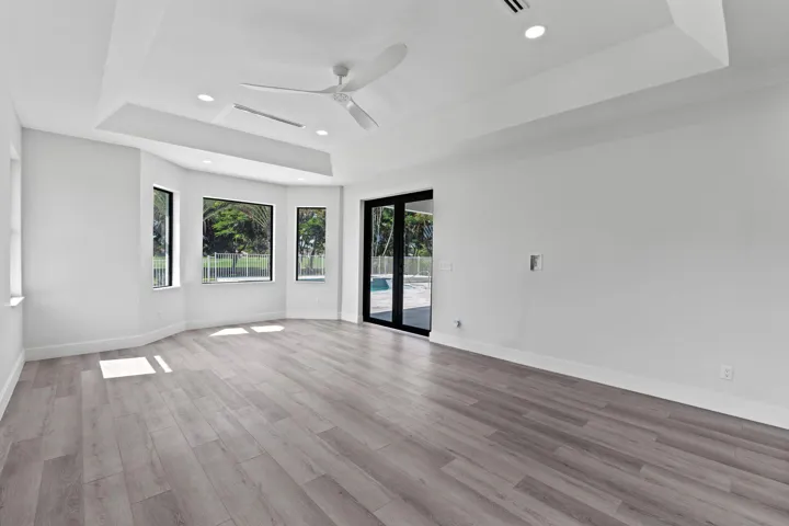 41-web-or-mls-A7405296