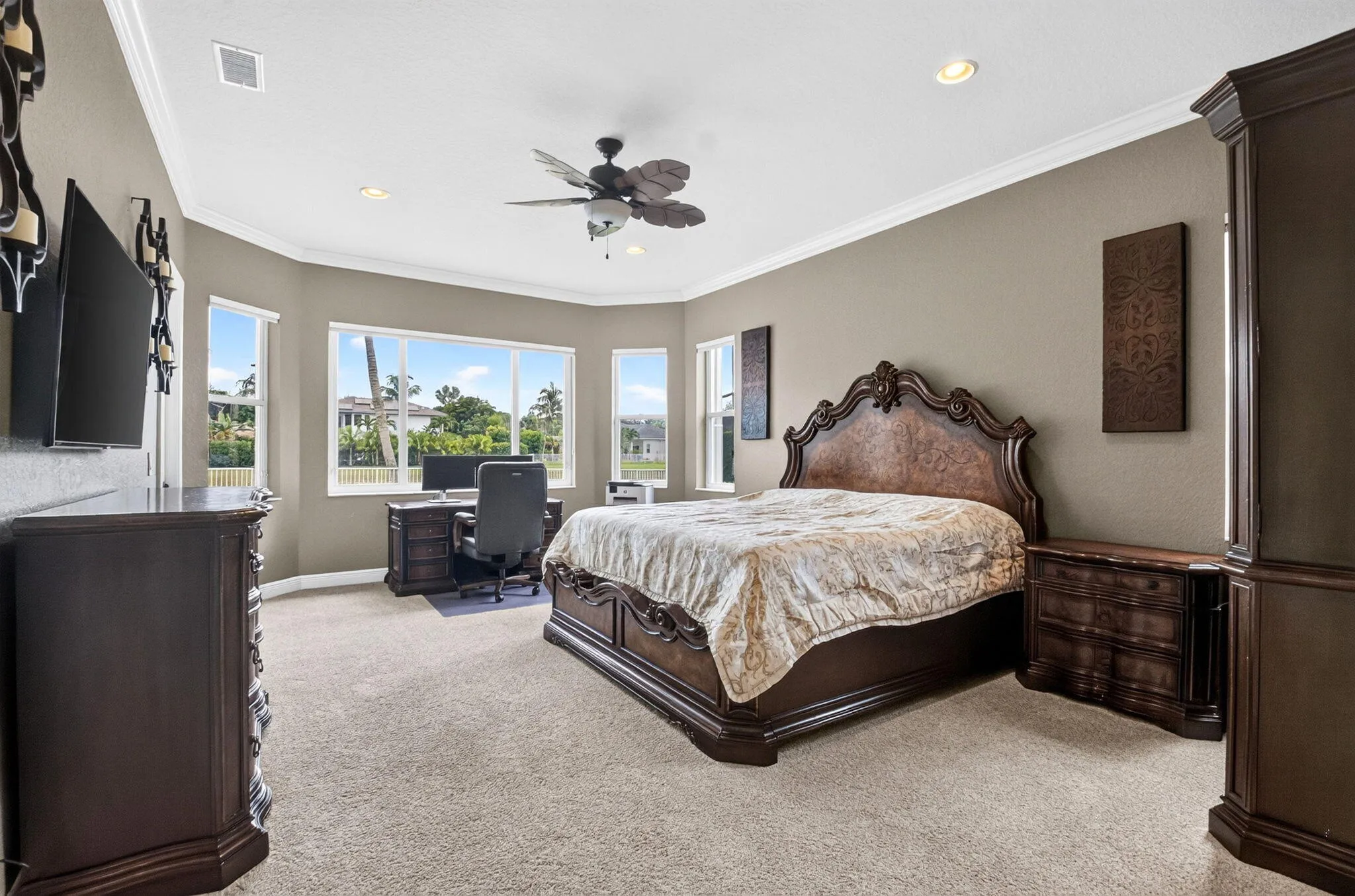 Recessed lighting and crown molding