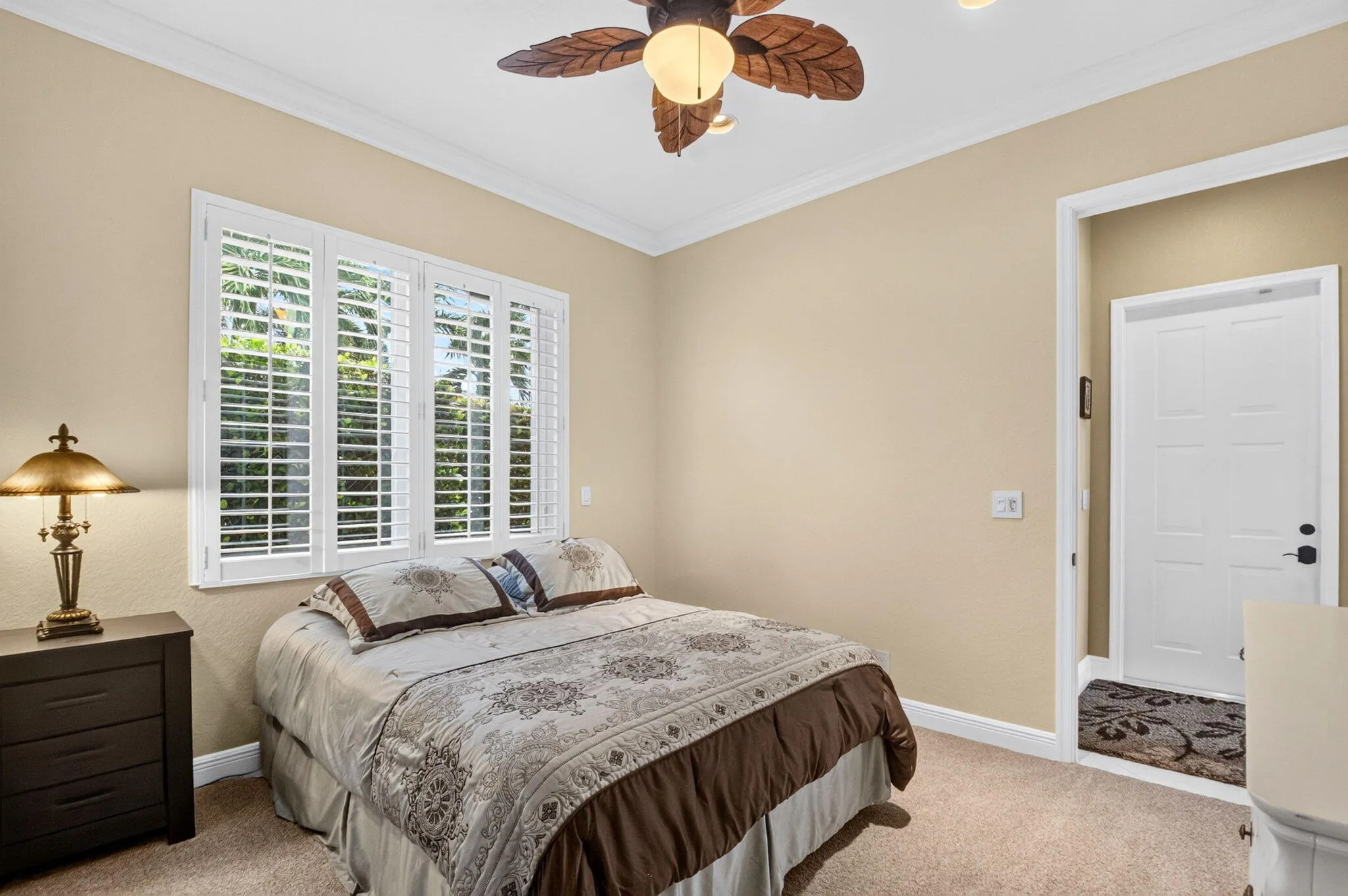 1st Floor Guest Bedroom