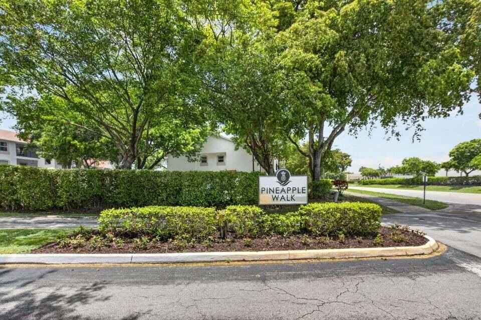 T12
