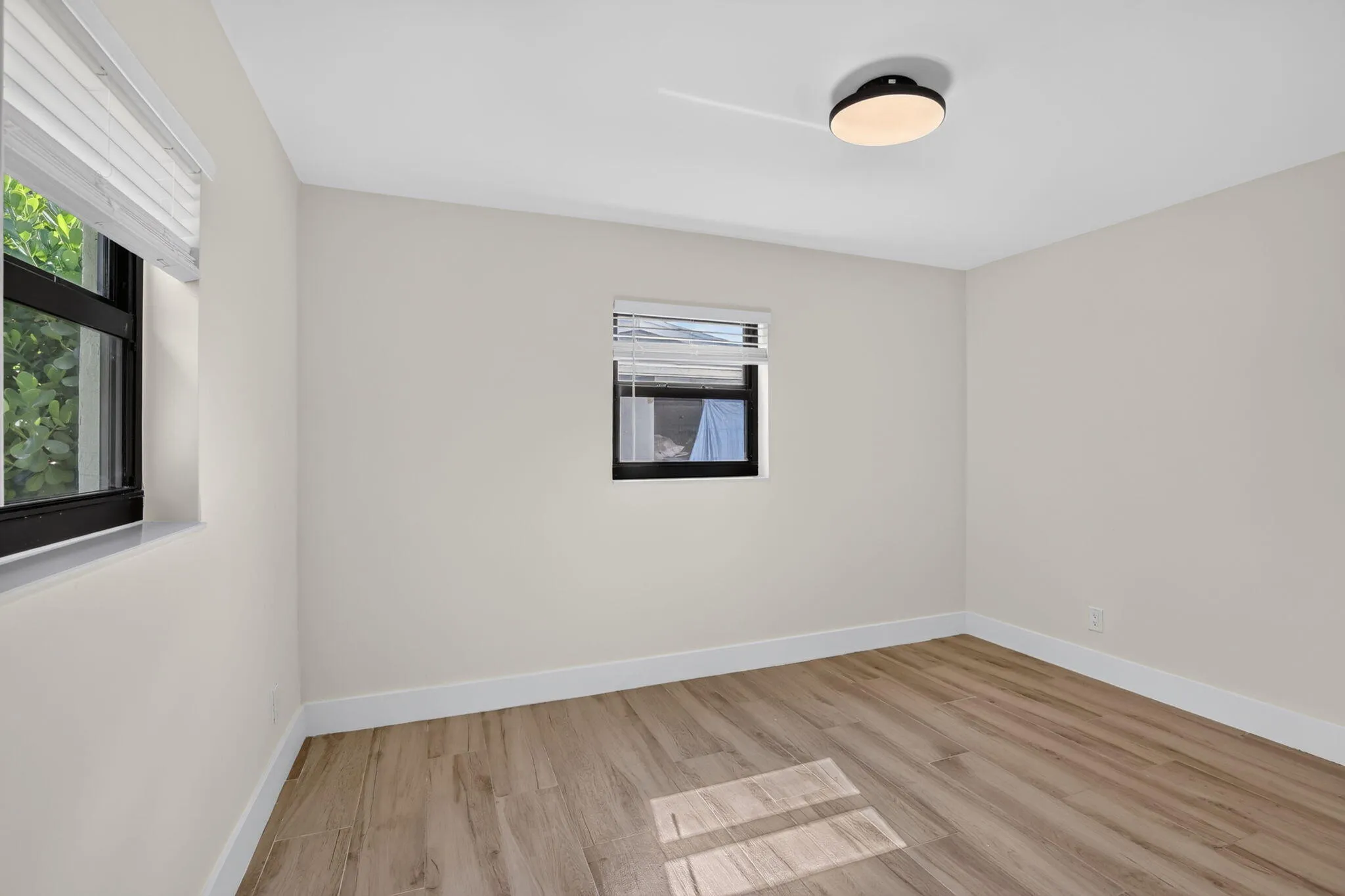 19-web-or-mls-_A7A5583